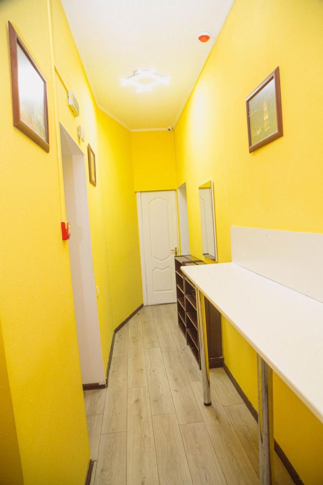 Sun City Hostel 4 เคียฟ ภายนอก รูปภาพ